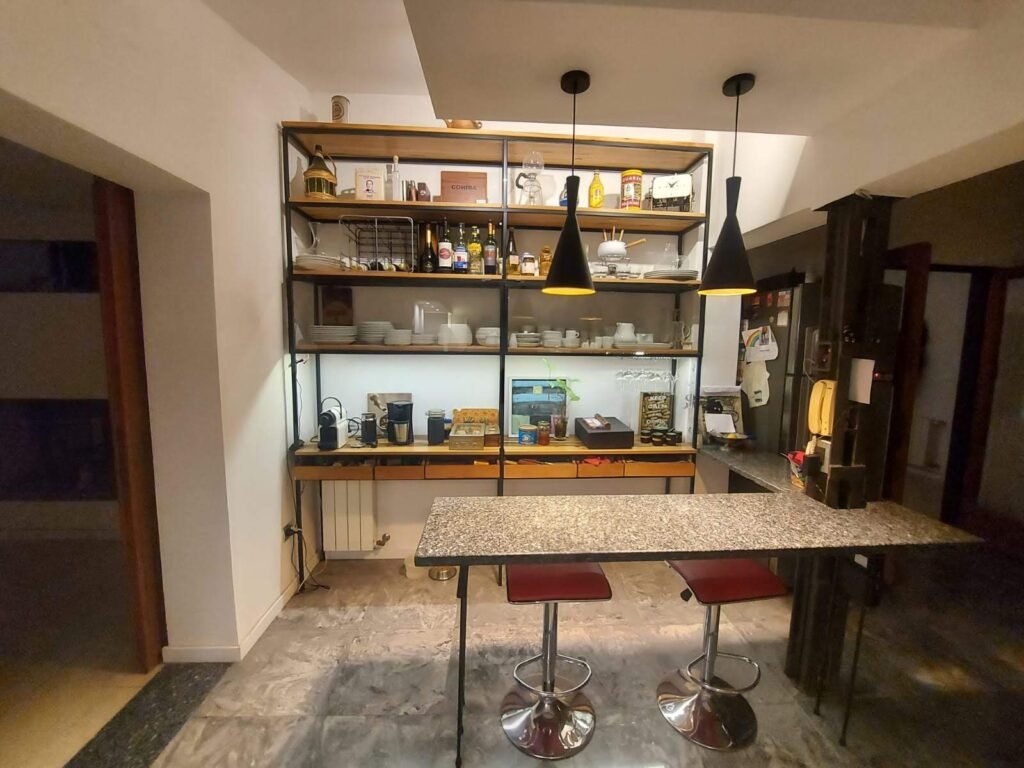 Carpintería en gral herrería pint