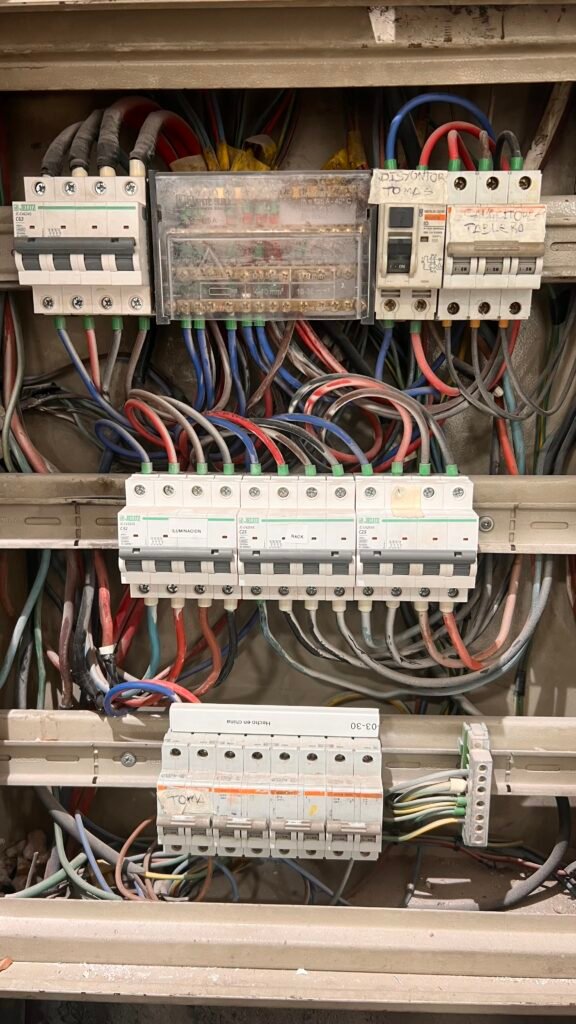 electricista categoría 3