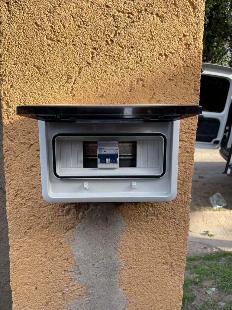 Electricista e instalador de aire acondicionado matriculado