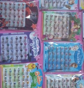 Anillos con diseños infantiles blisters