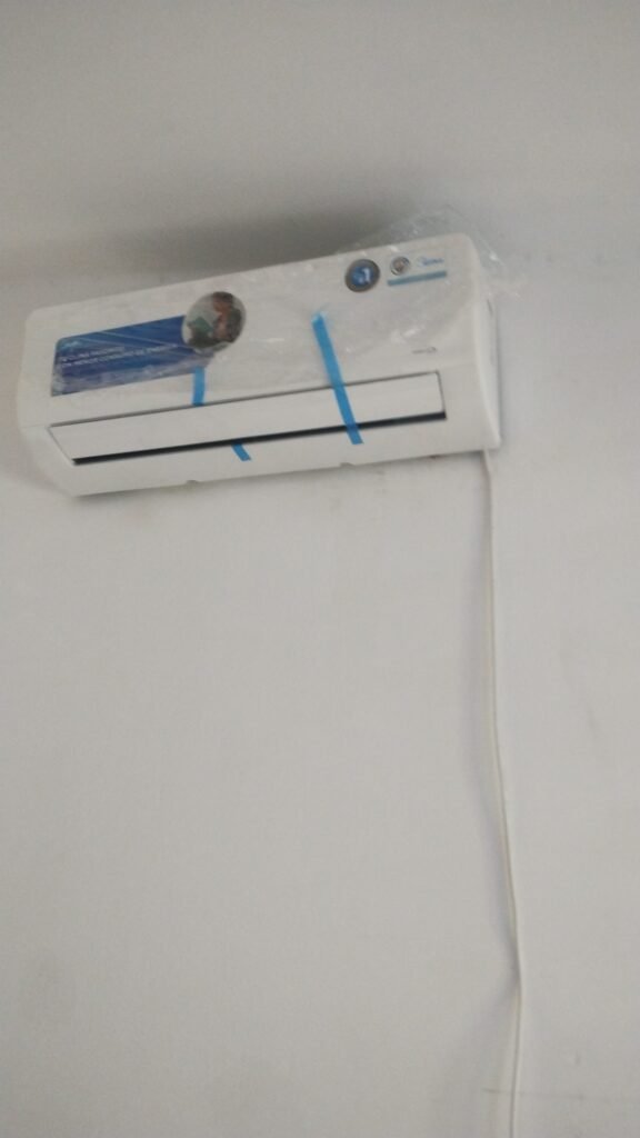 Aire acondicionado y heladeras reparación e instalación.