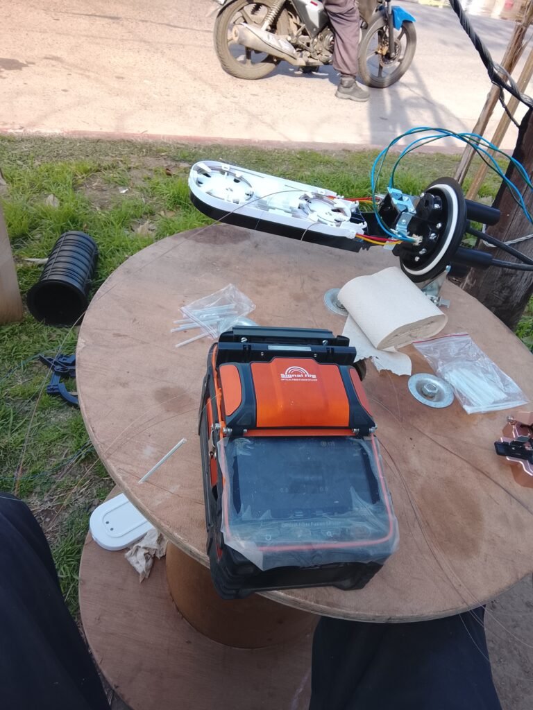 Técnico en fibra óptica