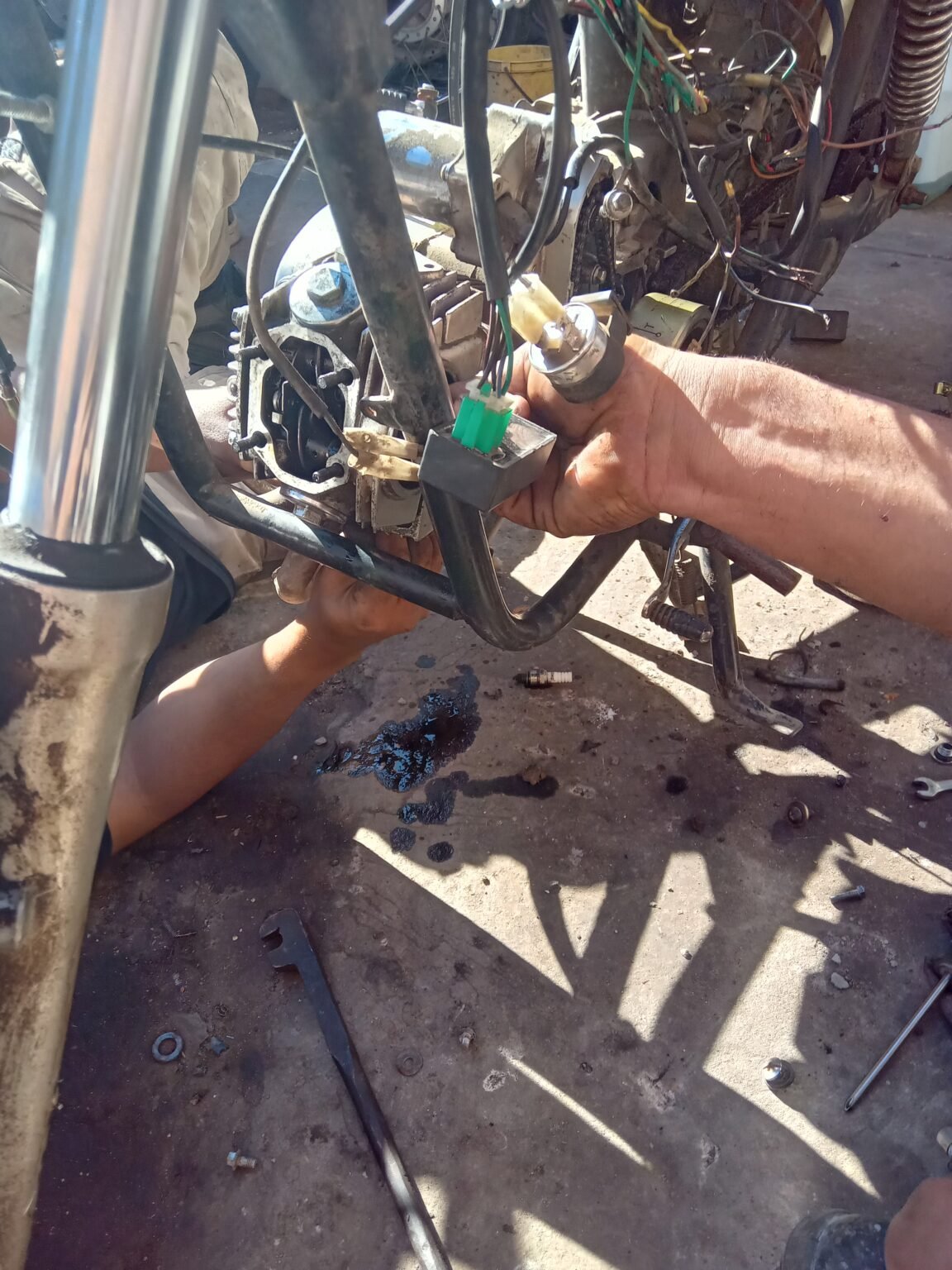 Mecánica y electricidad de motoci