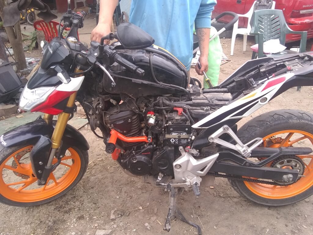Albañilería y mecánica ligera