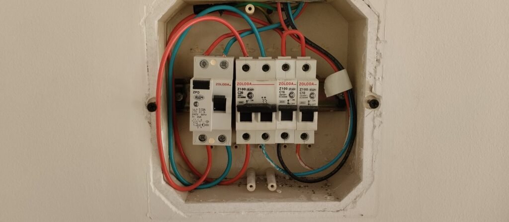 Electricista instalador