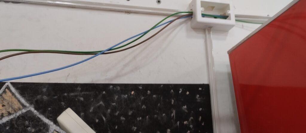 Electricista instalador