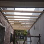 Trabajo en la construcción por cuenta propia y manejo varios rubros en los cuales me capacite