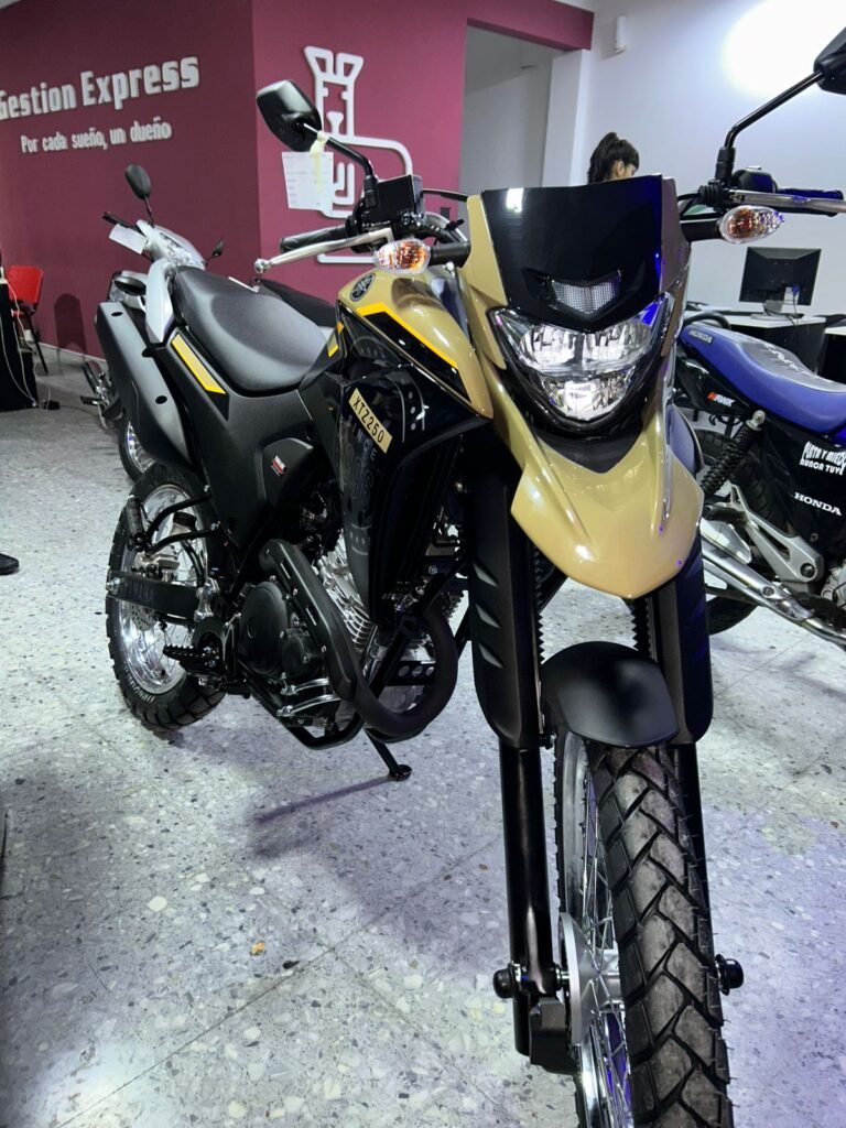 MOTOS