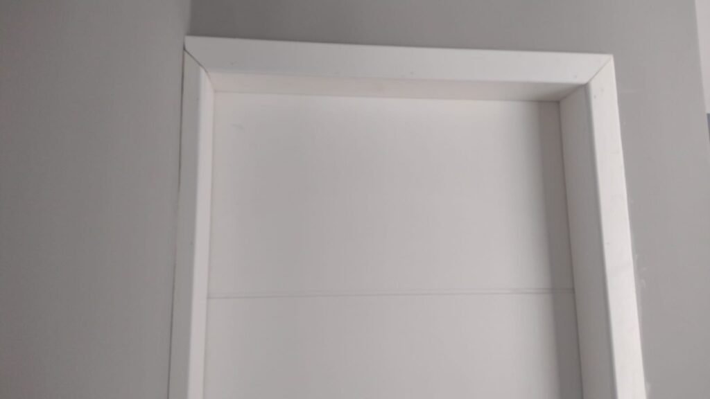 Colocación de puertas placas y de