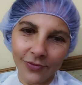 Cuidadora de adultos mayores y enfermos con internación domiciliaria y domicilios