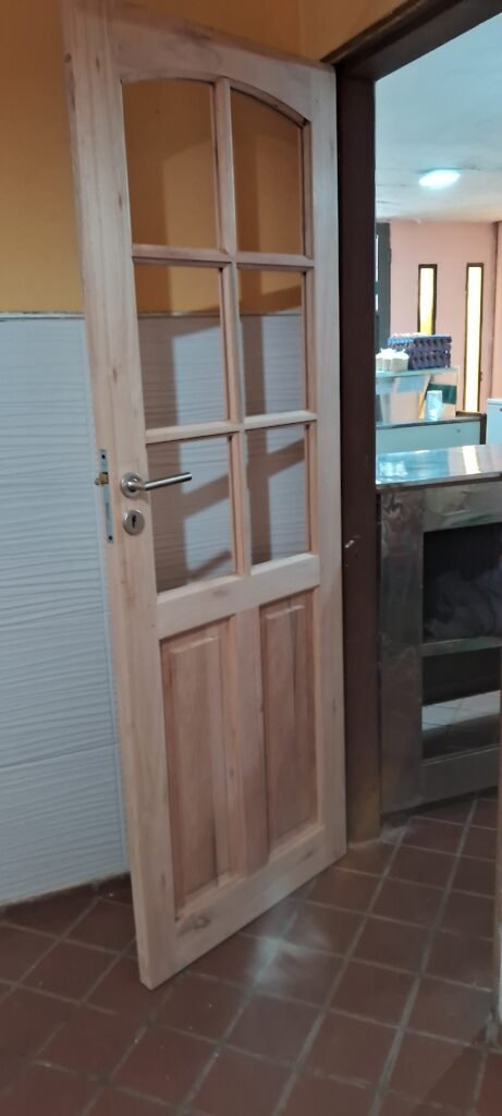 Colocación de puertas placas y de