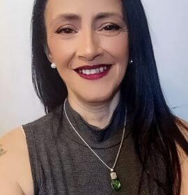 Enfermera profesional, cuidadora domiciliaria y acompañante terapéutica