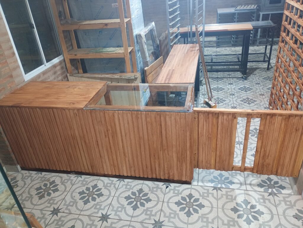 Carpintería general, diseño de muebles, reparaciones