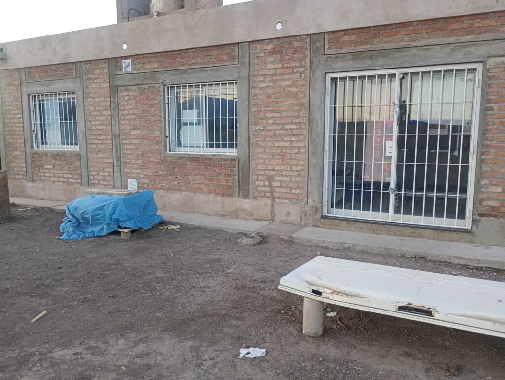 Metalúrgico y carpintería madera