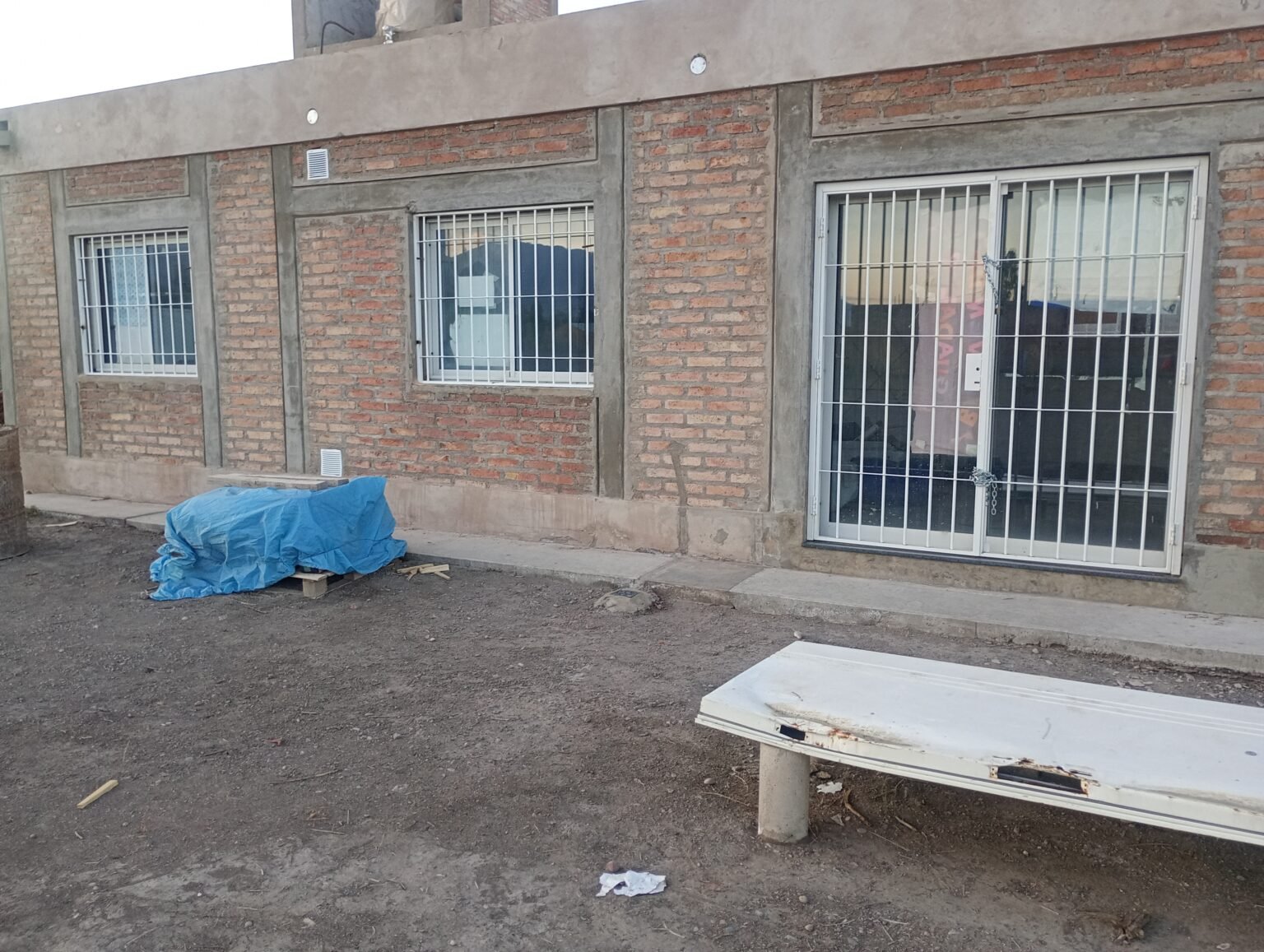 Metalúrgico y carpintería madera