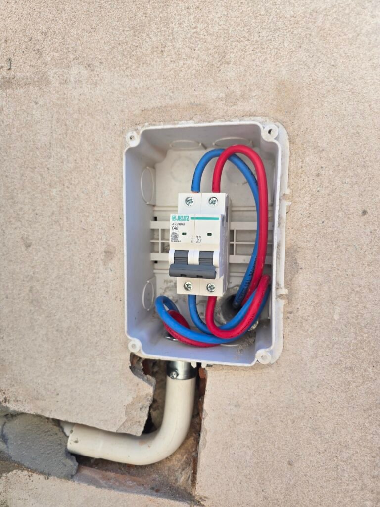 Electricista domiciliario e industrial