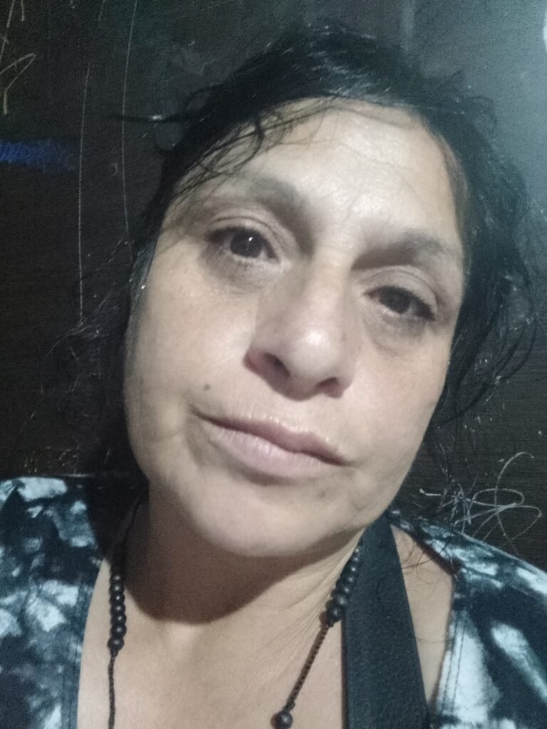 Mariana busco trabajo