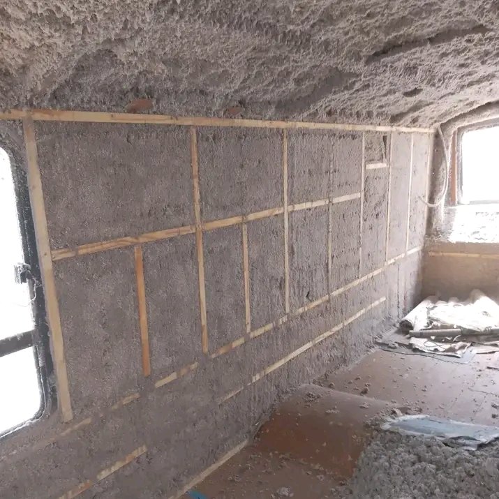 Construcción en seco. Steel framing, cielorrasos(durlock,PVC,machimbre), divisiones, pintura. Techos, electricidad domiciliaria. Pisos flotante. Aislación con celulosa proyectada