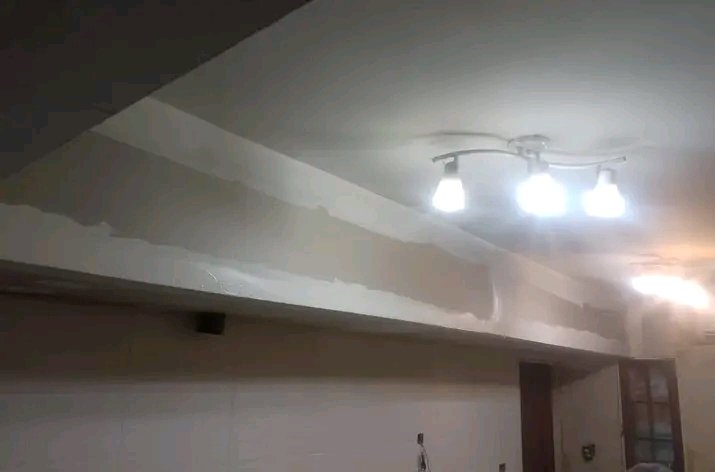 Construcción en seco. Steel framing, cielorrasos(durlock,PVC,machimbre), divisiones, pintura. Techos, electricidad domiciliaria. Pisos flotante. Aislación con celulosa proyectada