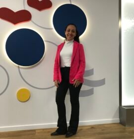 Soy asesora en lactancia, auxiliar de materno infantil y animadora de eventos infantiles.