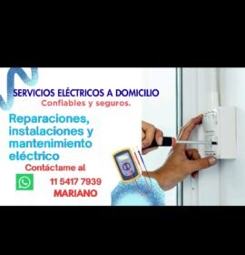 Electricista y manteniendo hogar