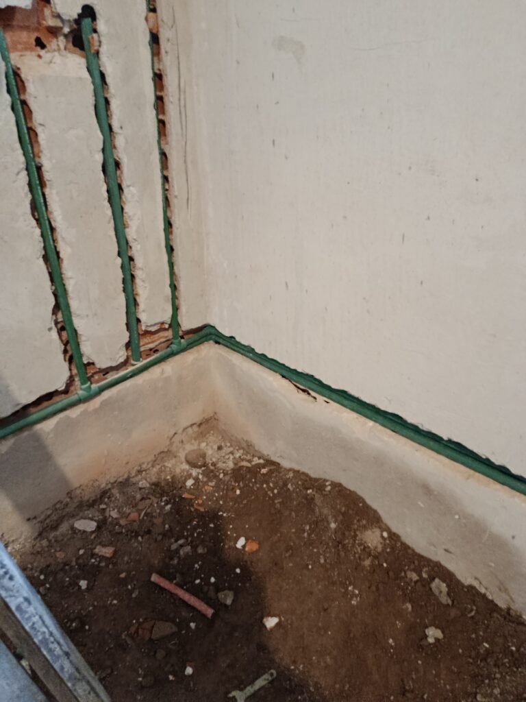 Albañileria, electricidad, plomer