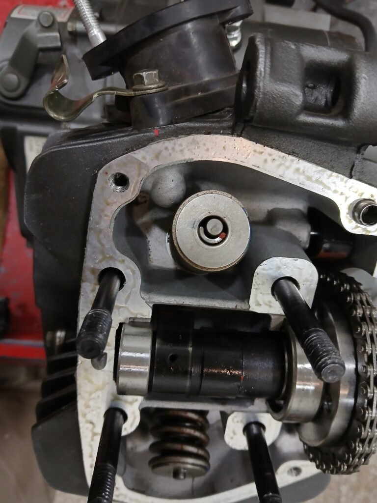 Mecánica de motos y electricidad