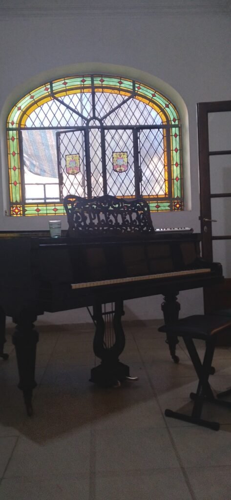 Clases de Piano, Guitarra, Violín