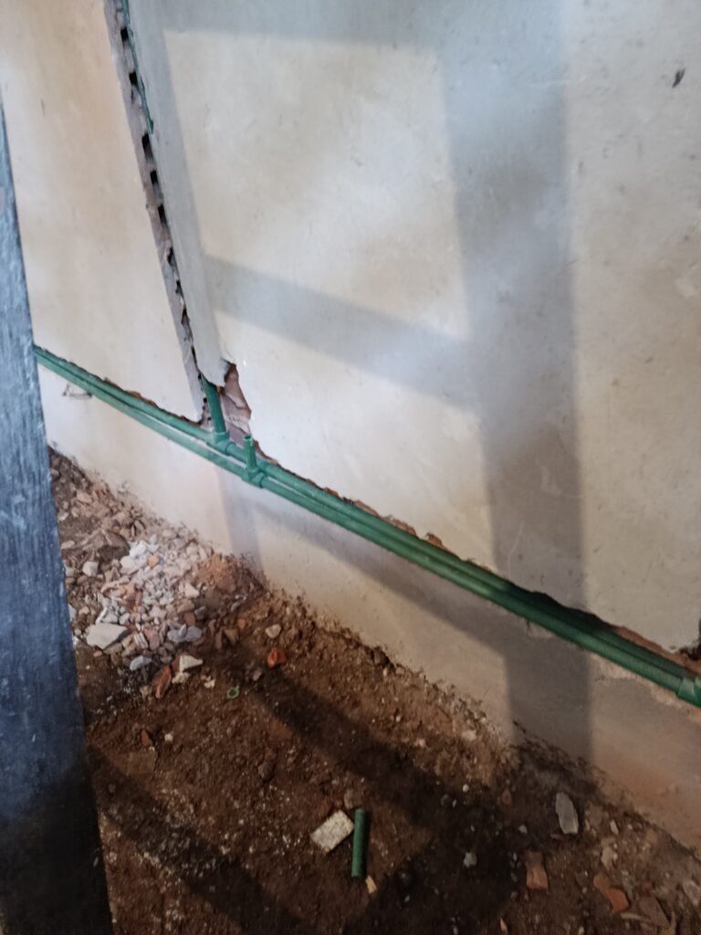 Albañileria, electricidad, plomer