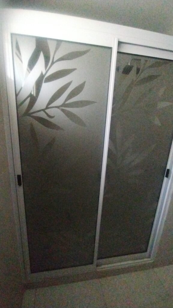 Venta y Colocacion de Vidrios y Espejos en gral.