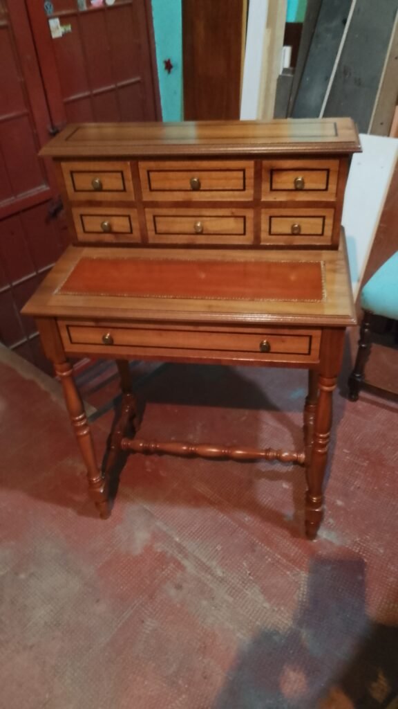 Reparación de sillas y muebles de
