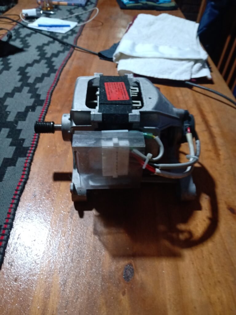 Electricista y bobinador de motor