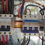 Servicios construcción Mantenimiento eléctricos y aires acondicionados