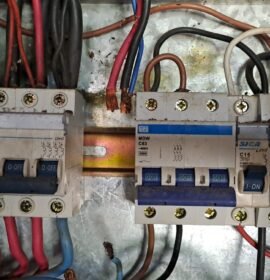 Servicios construcción Mantenimiento eléctricos y aires acondicionados