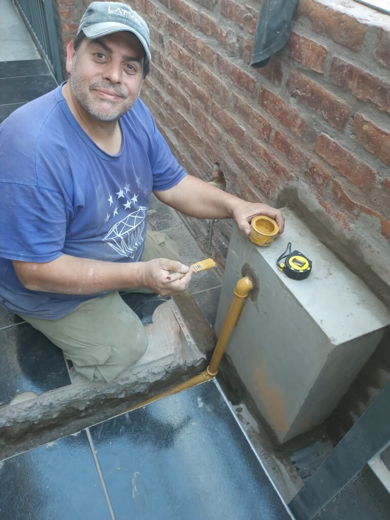 Agua,gas,electricidad.