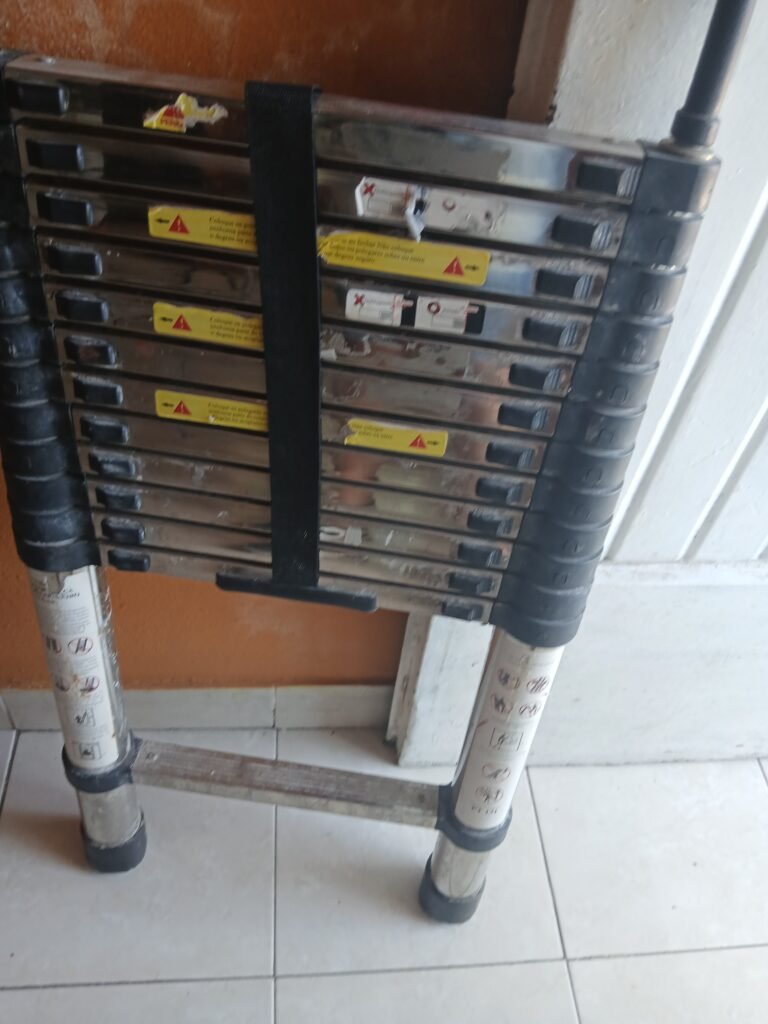 Oficial albañil tecnico en aire y refrigeracion cortador de pasto y poda de arboles