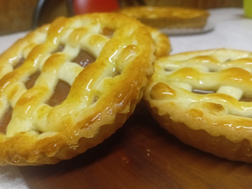 LUNA CRECIENTE 🌙  pasteleria y pa