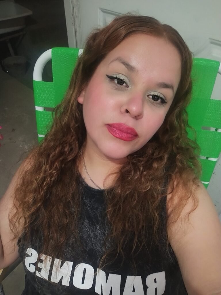 Cuidado de adultos mayores y maes