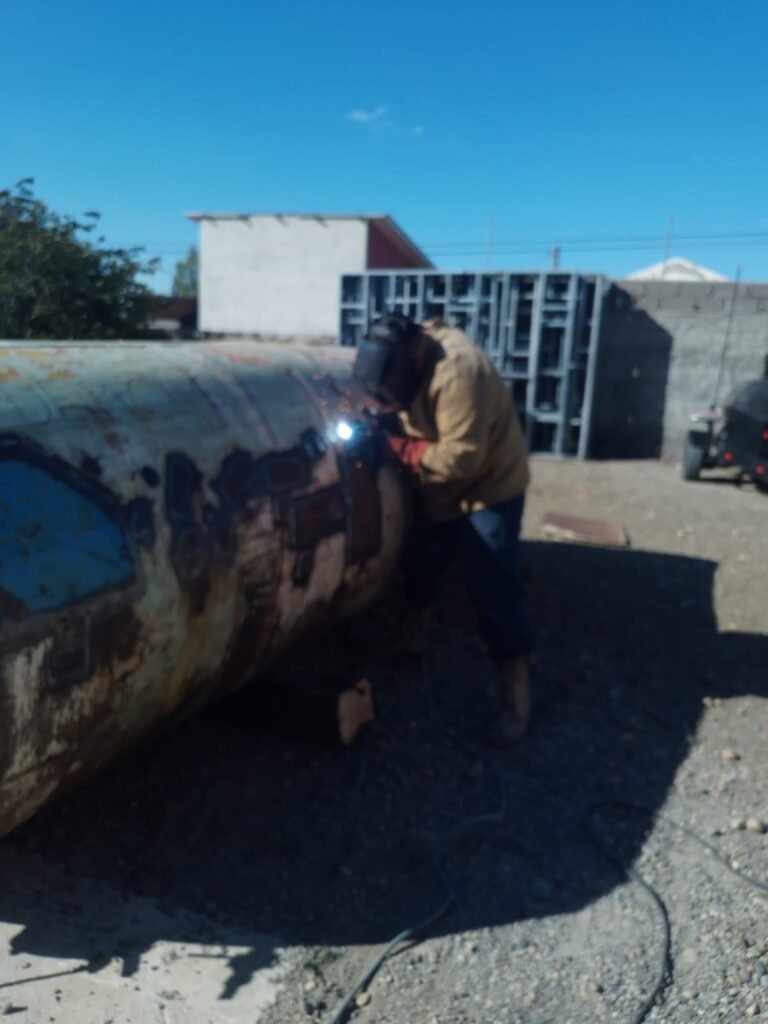 Lo de Charly Soldaduras, mantenimientos y Fabricacion de amoblamientos