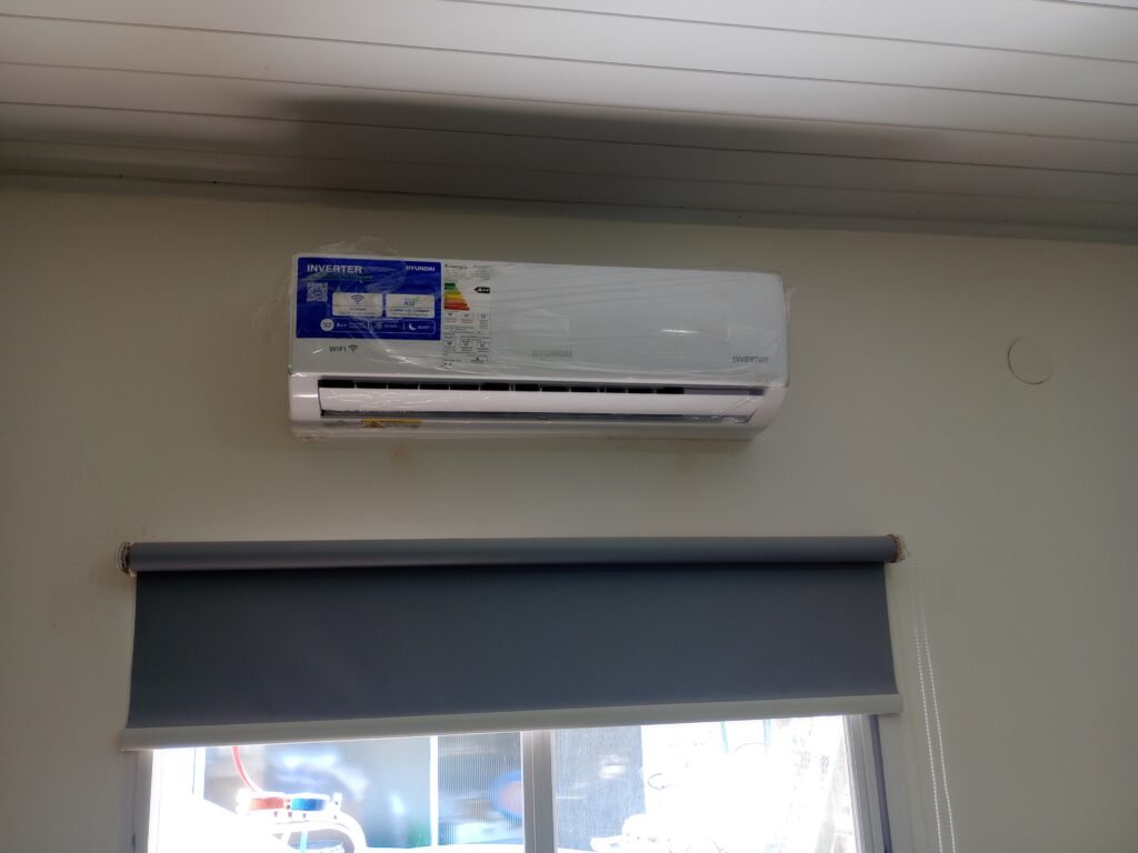 Electricidad Comercial y Dimiciliaris. Aire acondicionado. Instalacion y service.