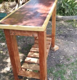 Plomería electricidad carpintería herrería construcciones en general