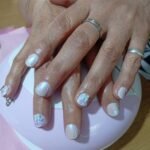 Uñas, pestañas y cejas AINE