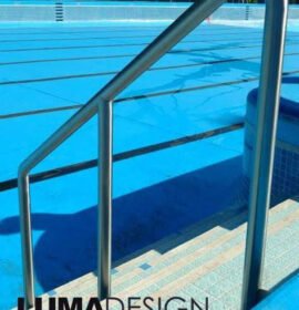 Herrero en acero inoxidable