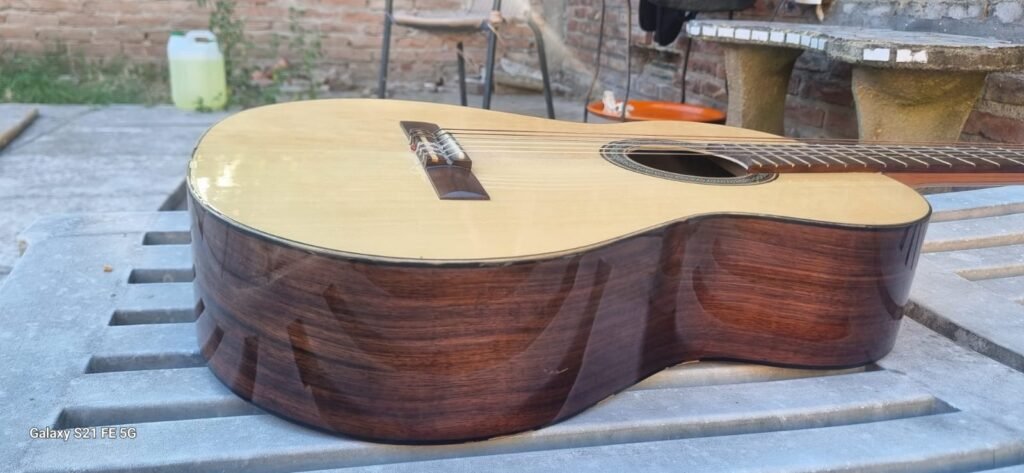 DUCK – Guitarrerìa