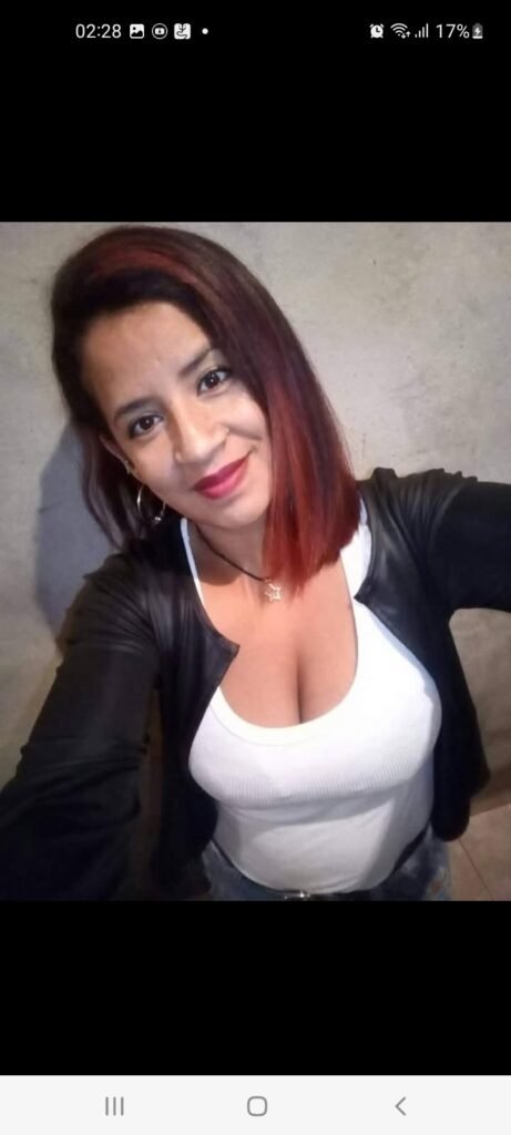 Estilista Peluquera Profesional, Limpieza y atención al público.  Bachera, lava platos, Empleada Doméstica etc