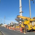 Oficial especializado en líneas de alta media y baja tensión