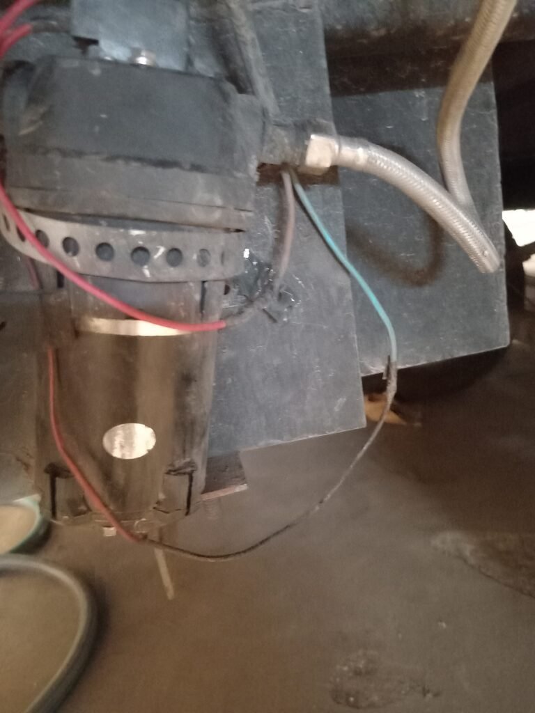 Plomero,electricista