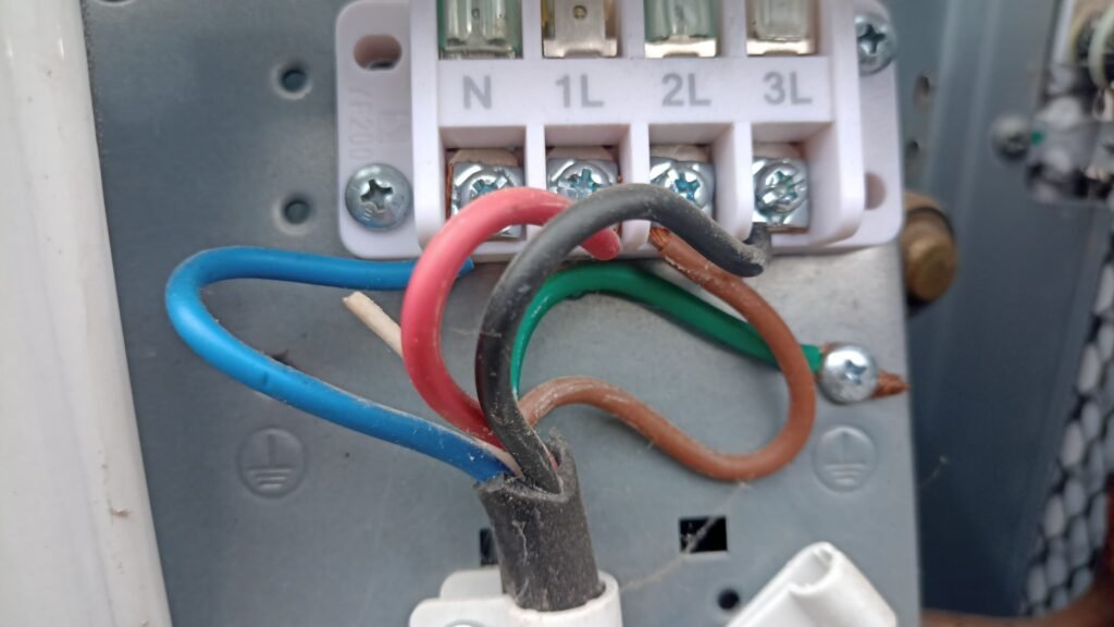 Servicios Eléctricos Domicilio y Comercios y Refrigeración