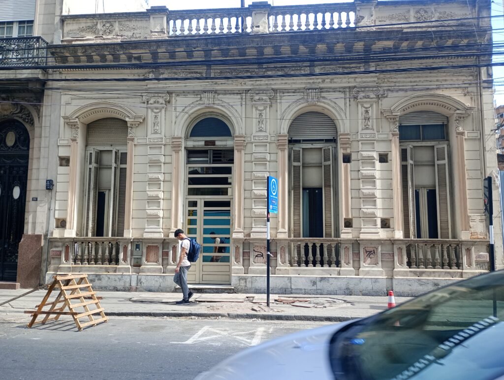 Luis , herrería, pintura, albañilería y gasista plomería