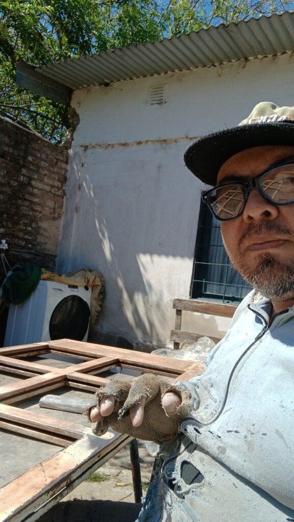 Electricista y herrero